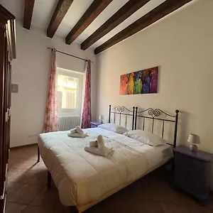 Residenza Montecchi Apartamento Verona