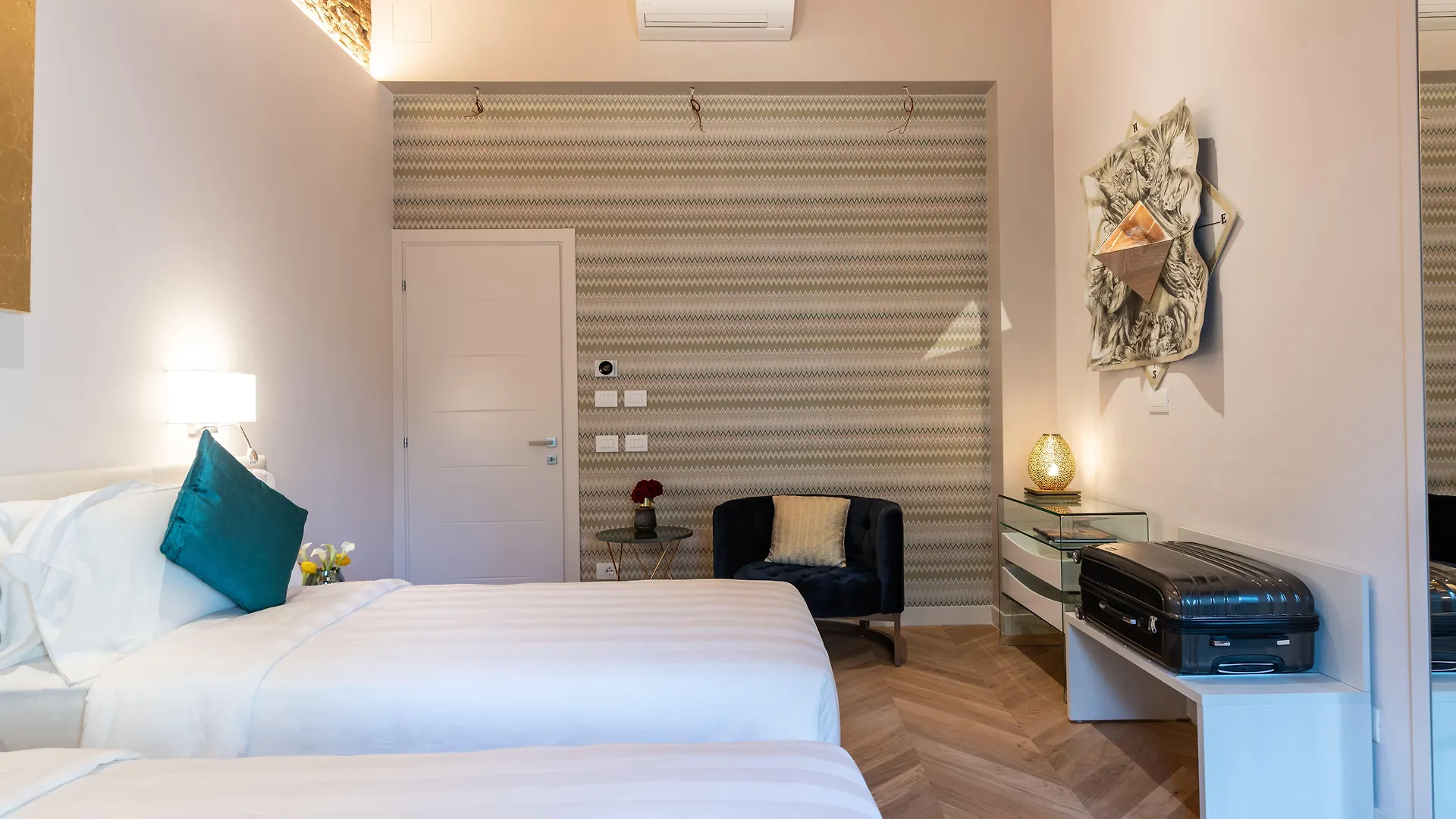 Aparthotel Kairos By Florence Art Apartments