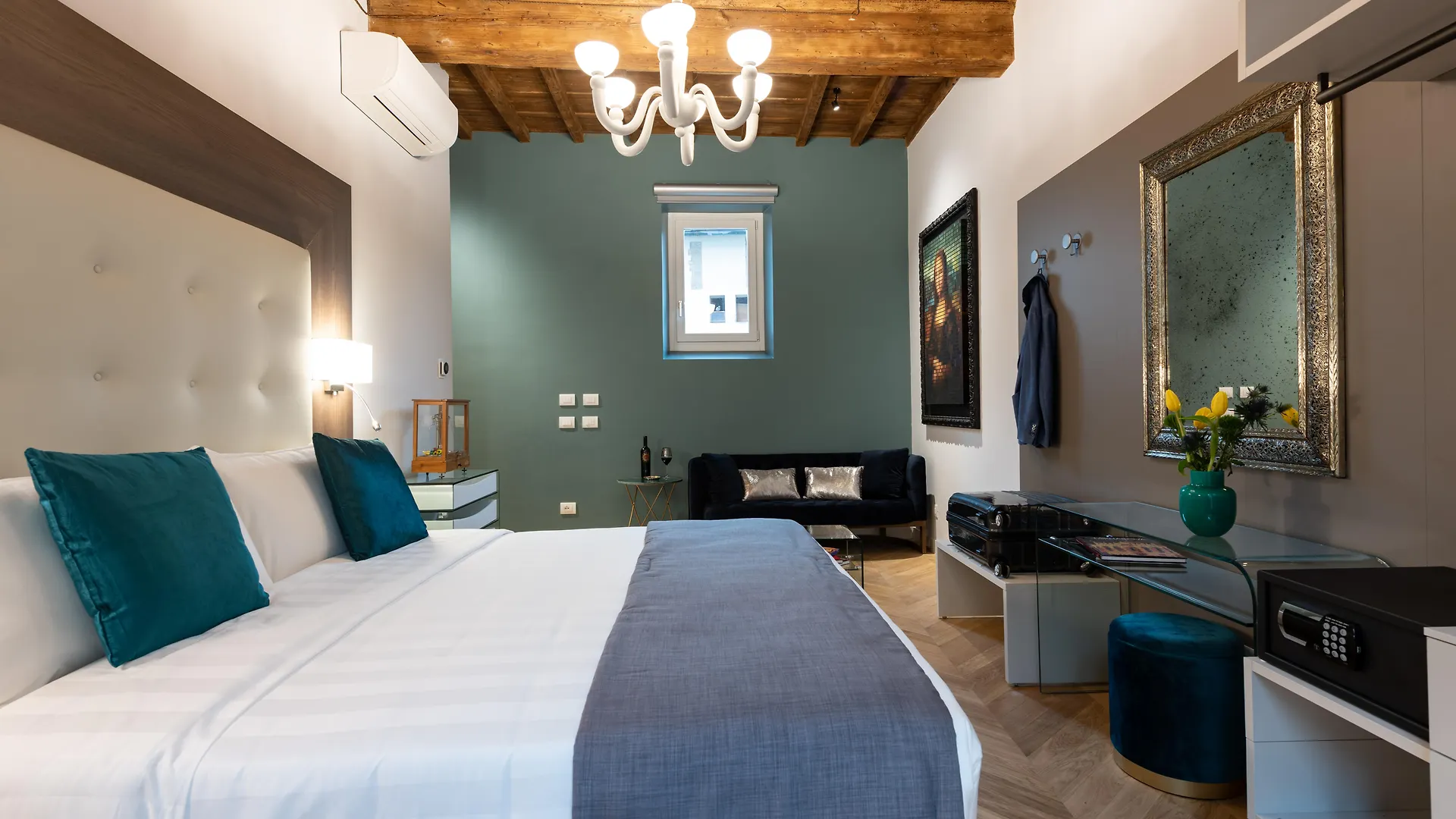 Kairos By Florence Art Apartments Italy