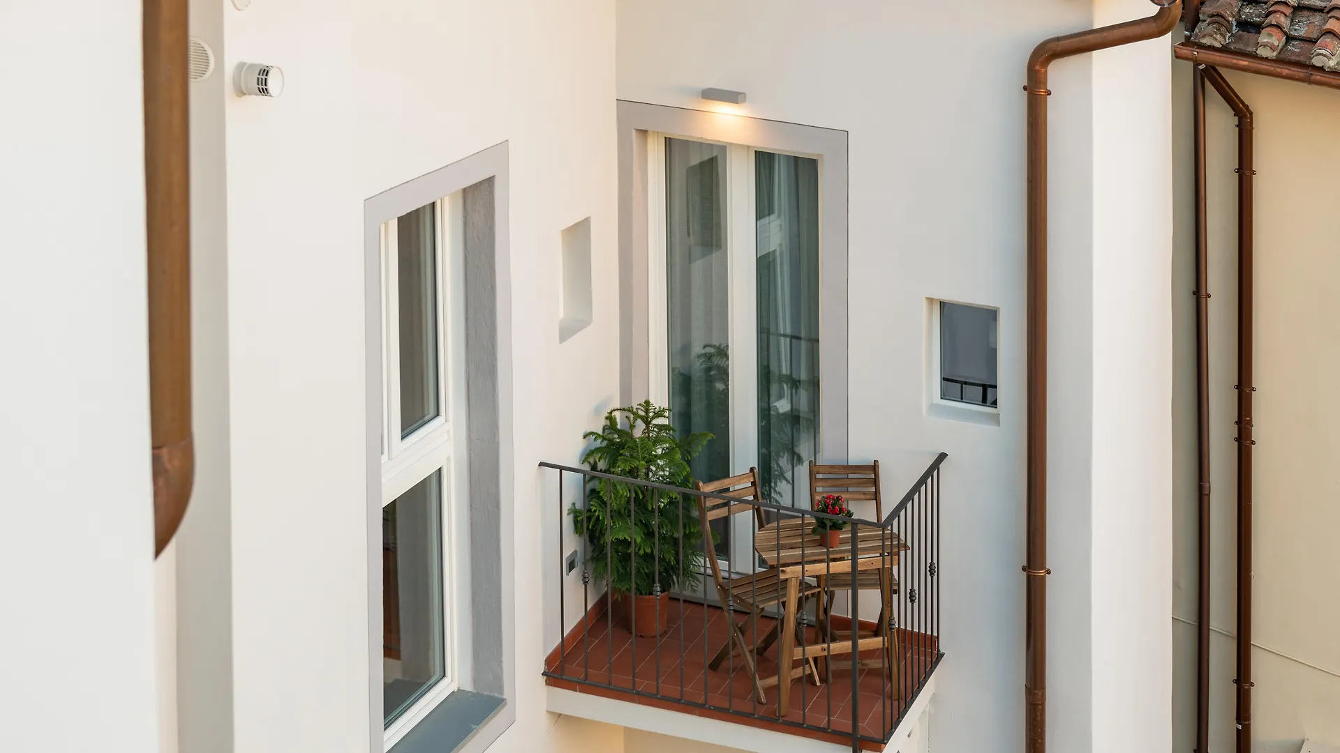 Kairos By Florence Art Apartments 2*,  Italy